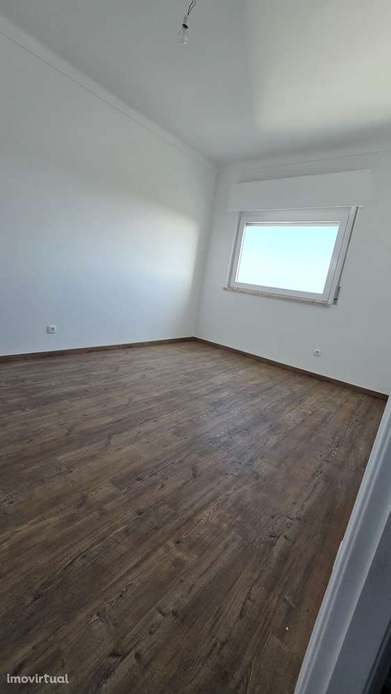 Apartamento, 69 m², Carcavelos e Parede - Grande imagem: 3/6