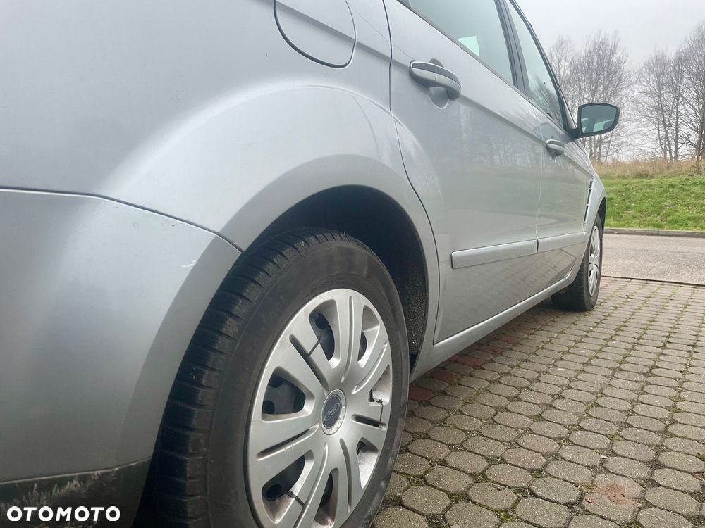 Ford S-Max - 10