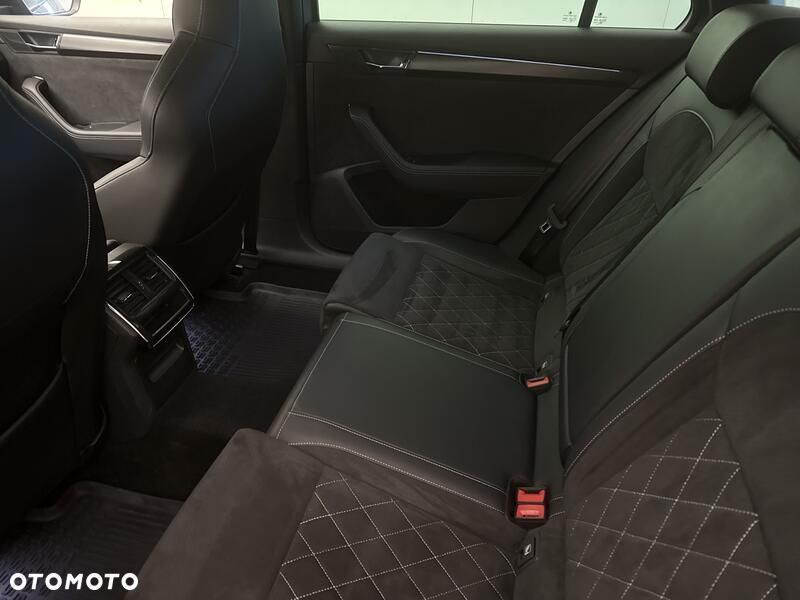 Skoda Superb 2.0 TSI Sportline DSG - 21