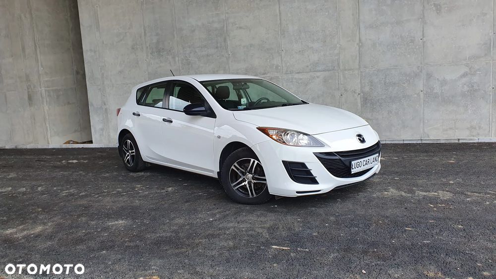 Mazda 3 1.6 Active + - 2