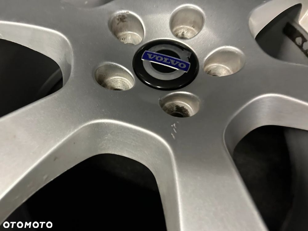 Alufelgi Volvo XC60, XC70, XC40, V40, V60, S60 17 cali 5x108 4szt. - 19