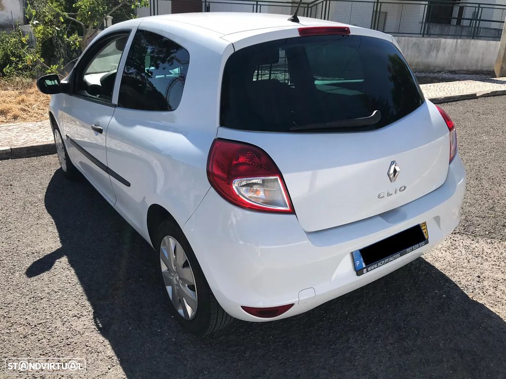 Renault clio - 6