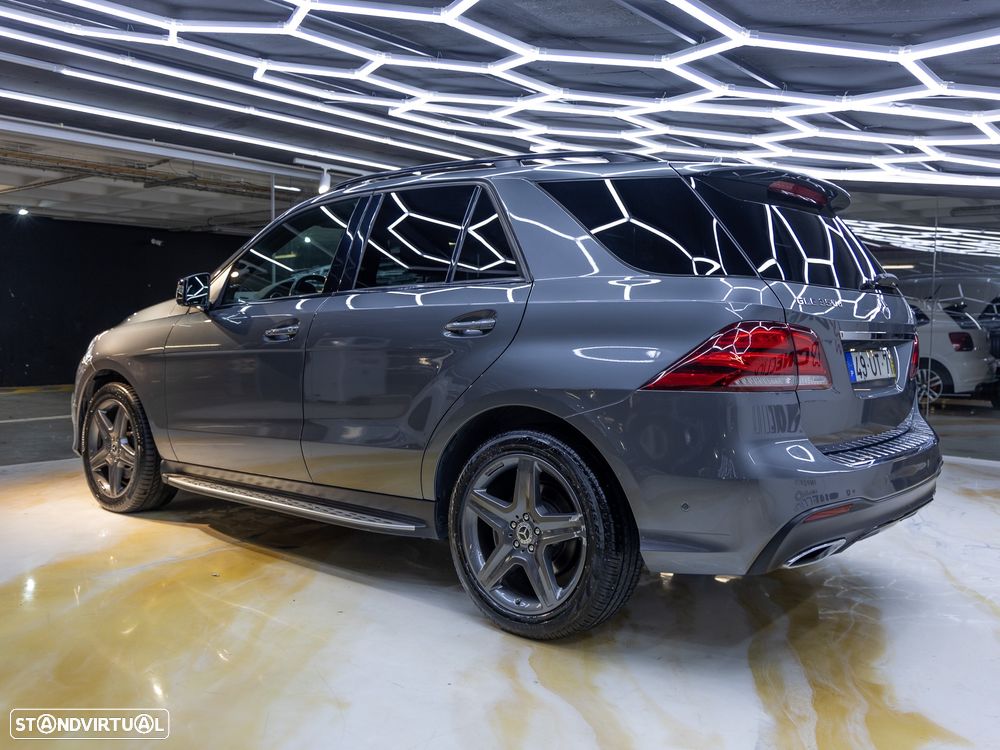 Mercedes-Benz GLE 350 d 4-Matic - 4