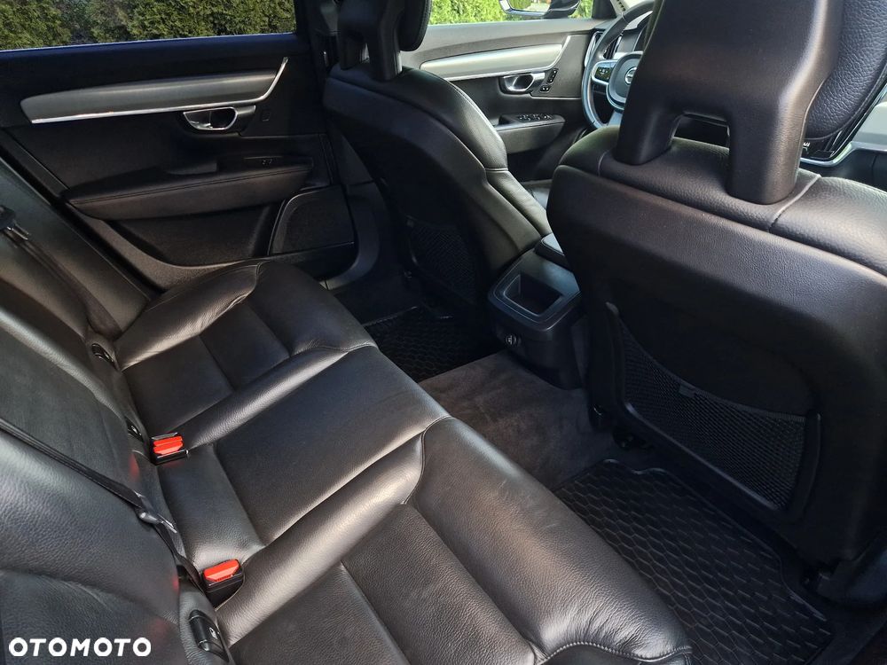 Volvo S90 D4 Momentum - 14