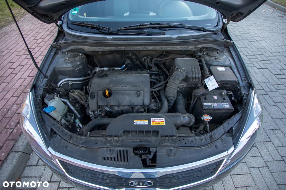 Kia Ceed - 8