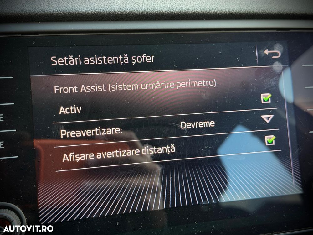 Skoda Octavia 1.6 TDI DSG Ambition - 31