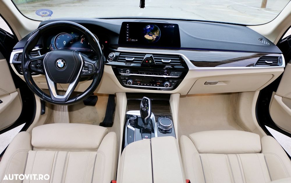 BMW Seria 5 520d Aut. Luxury Line - 8