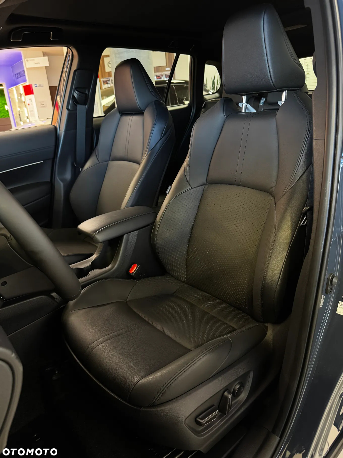 Toyota Corolla Cross 2.0 Hybrid Executive - 7