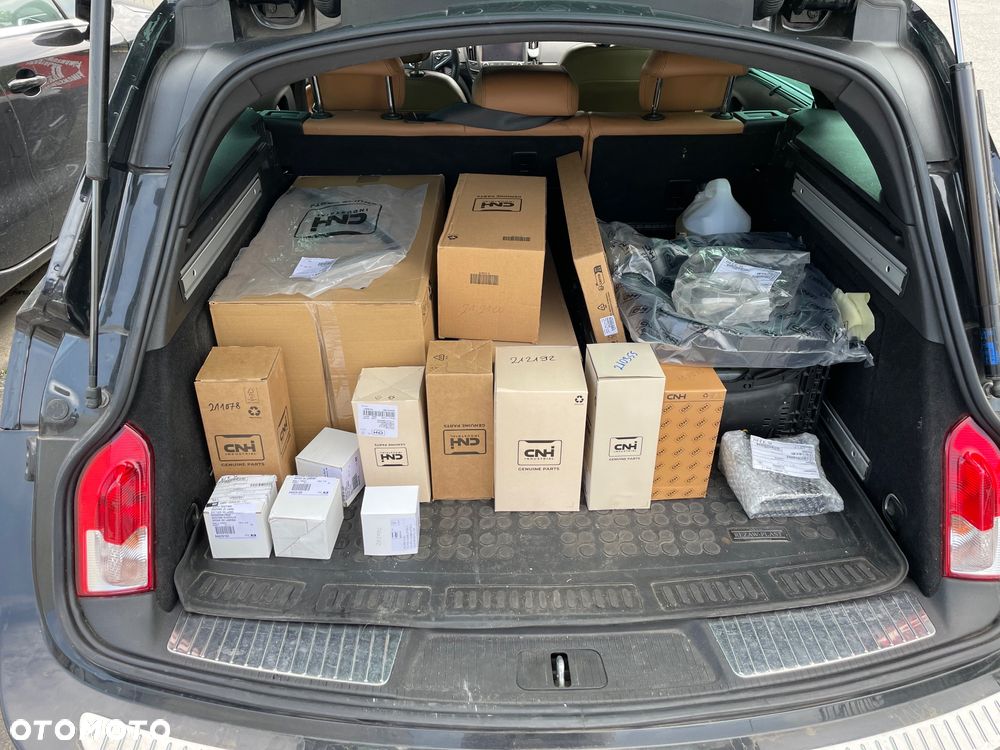 New Holland CX 8070 - 9