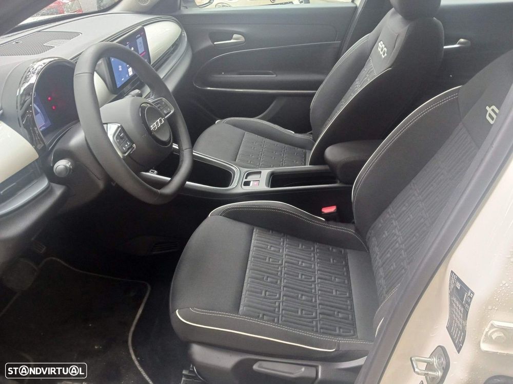 Fiat 600 1.2 Hybrid Icon - 29
