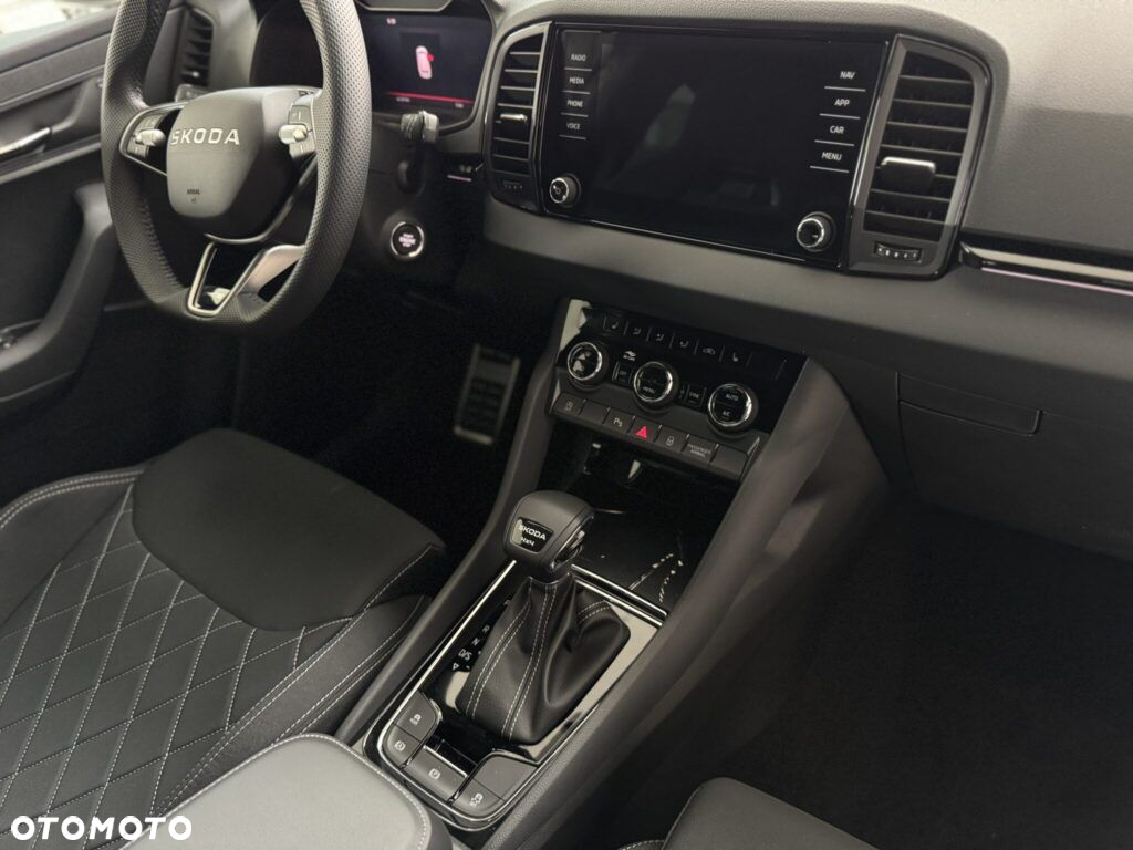 Skoda Karoq 1.5 TSI ACT Sportline DSG - 4