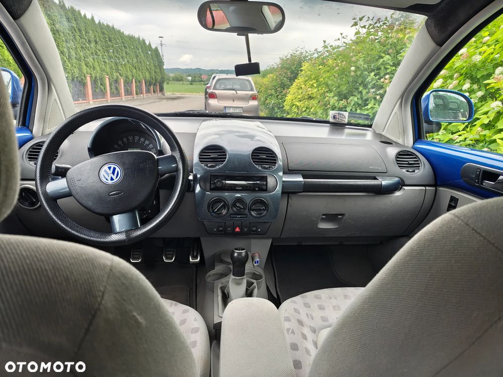 Volkswagen New Beetle 2.0 - 10