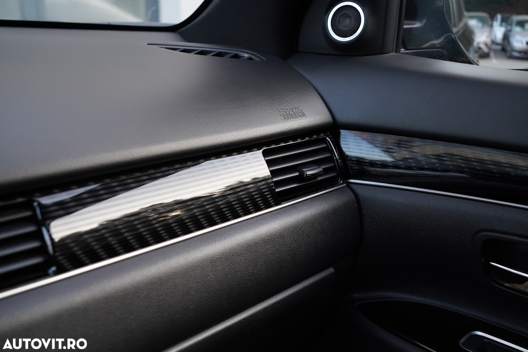 Mitsubishi Outlander 2.4 4WD Plug-In Hybrid Top - 19