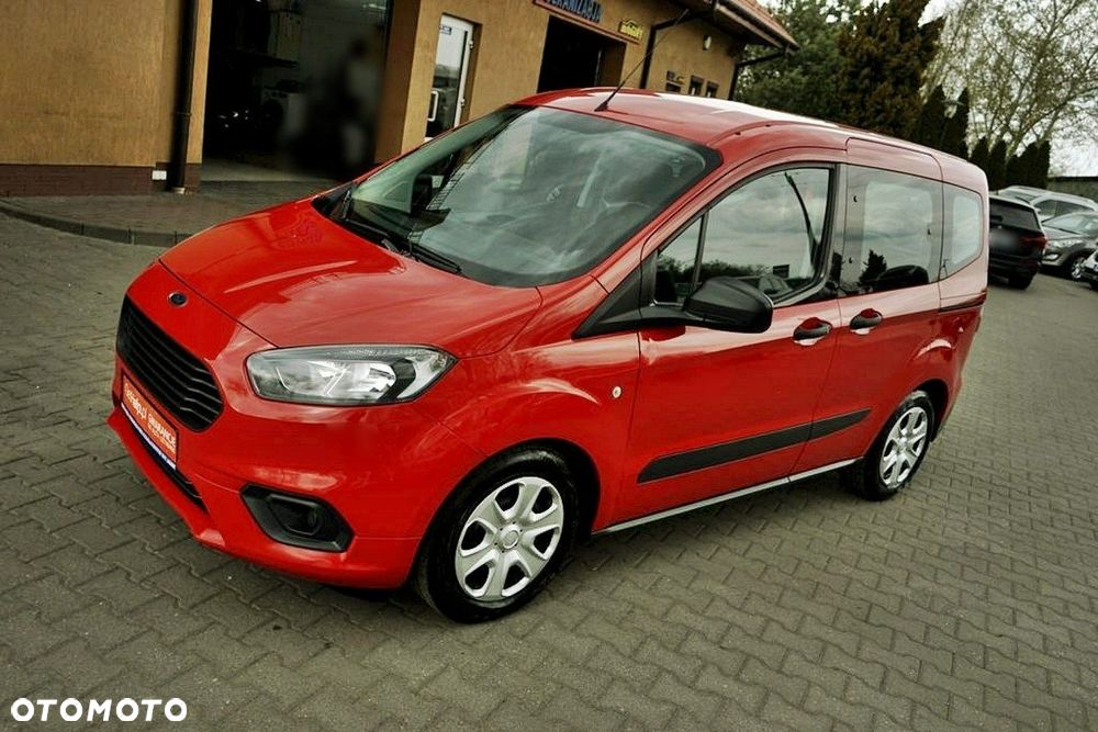 Ford Transit Courier - 2