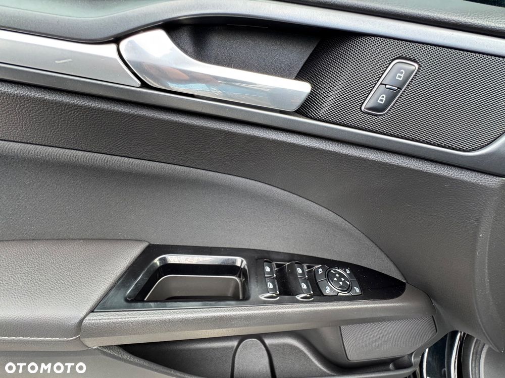 Ford Mondeo 2.0 TDCi STart-Stopp Titanium - 12