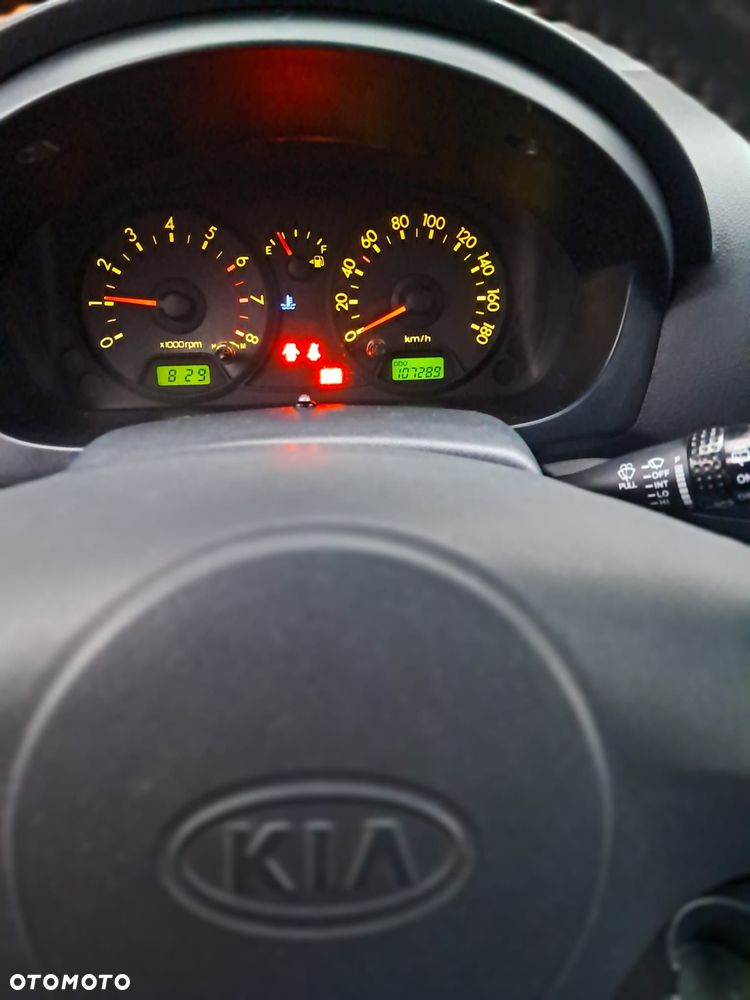 Kia Picanto 1.0 (air2 swo) / Family + - 4
