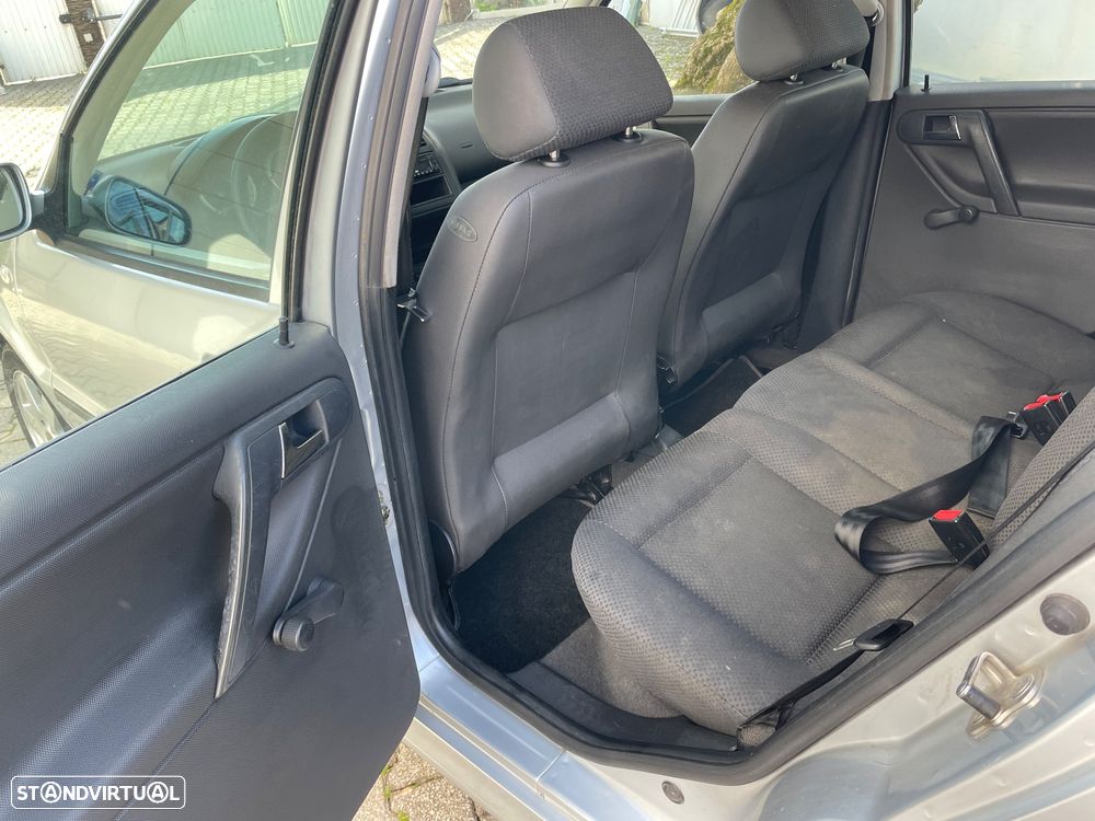 VW Polo 1.0 Conceptline - 17