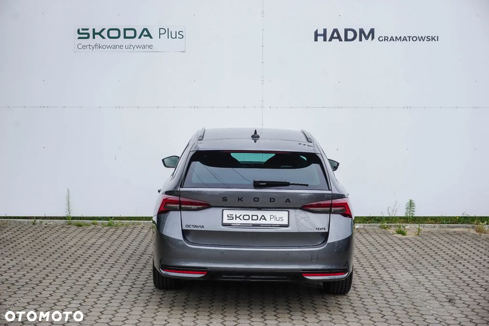 Skoda Octavia 2.0 TSI Sportline 4x4 DSG - 7