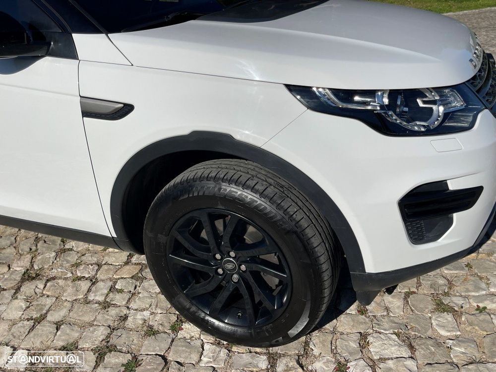 Land Rover Discovery Sport 2.0 TD4 HSE Luxury - 17