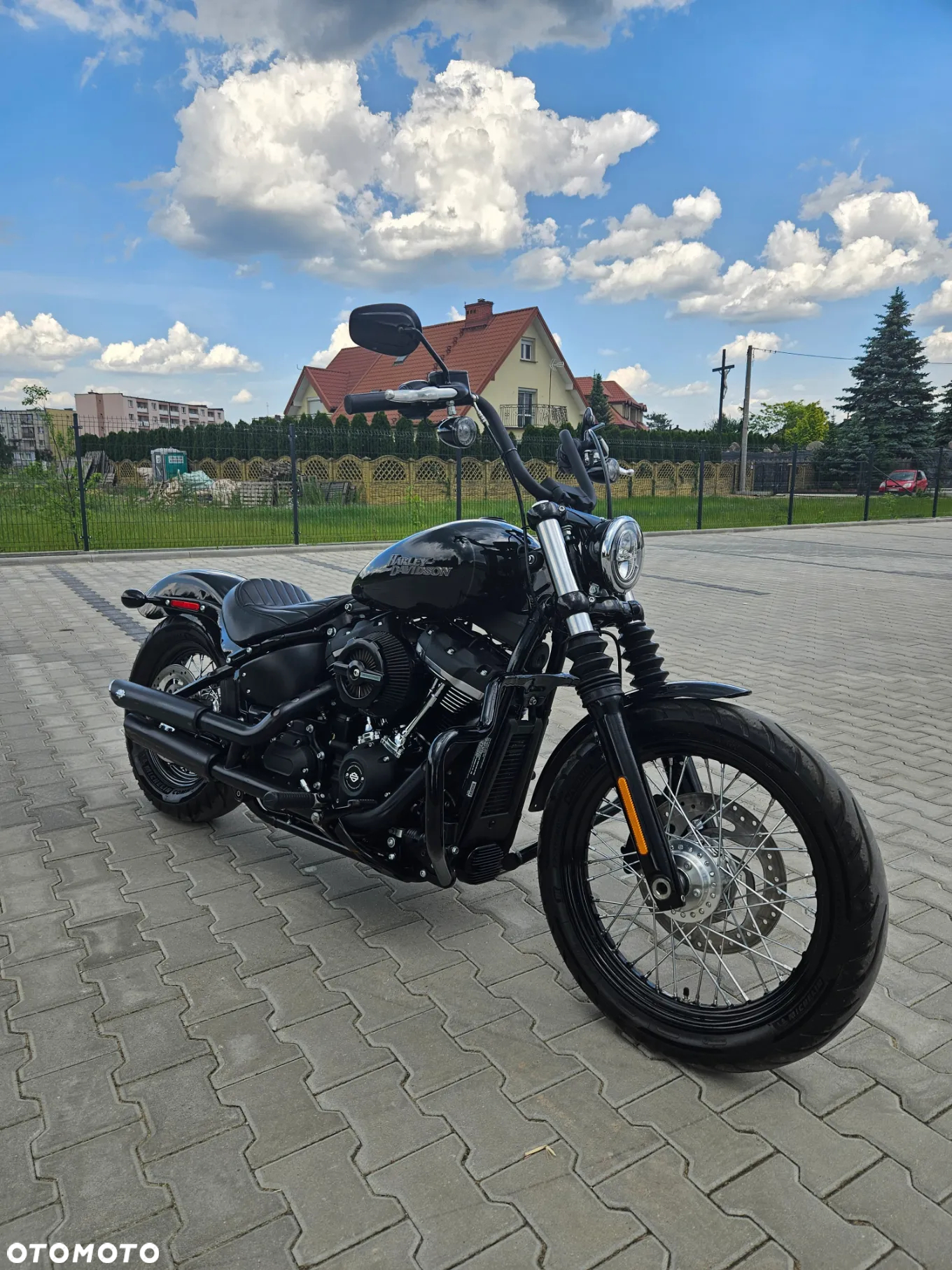 Harley-Davidson Softail Street Bob - 3