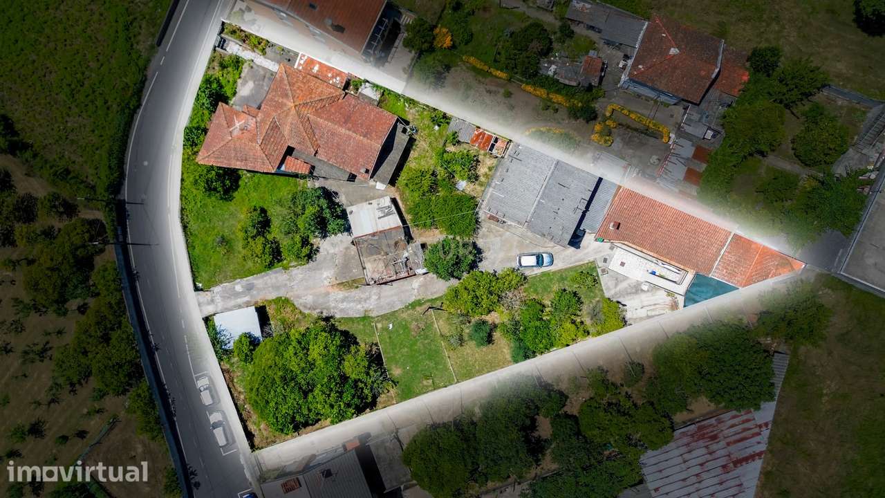 Moradia T9 Centro de Gondomar - Grande imagem: 2/50