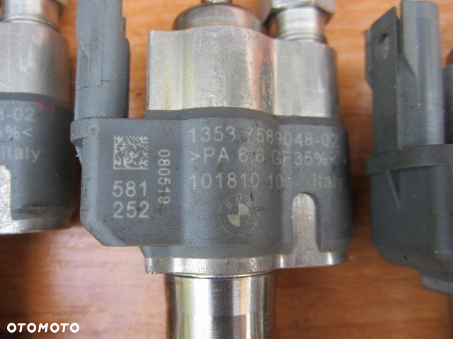 BMW E90 E60 N43 BMW1 N53 BENZYNA WTRYSKIWACZ 7589048 02 - 4