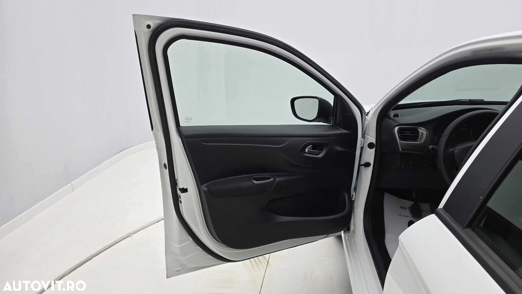 Peugeot 301 1.6 BlueHDI FAP Active - 10