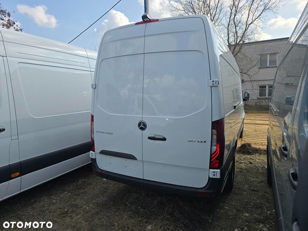 Mercedes-Benz Sprinter 317 CDI Long PRO 9G-Tronic - 5