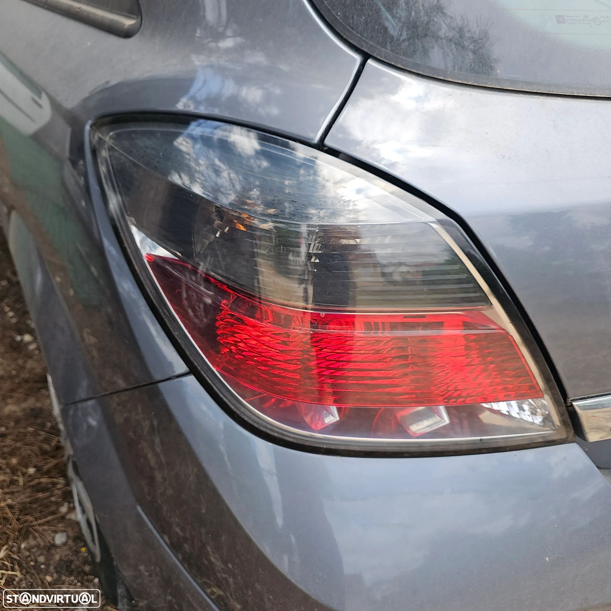 Farolin Esquerdo e Direito Opel Astra H Gtc - 1