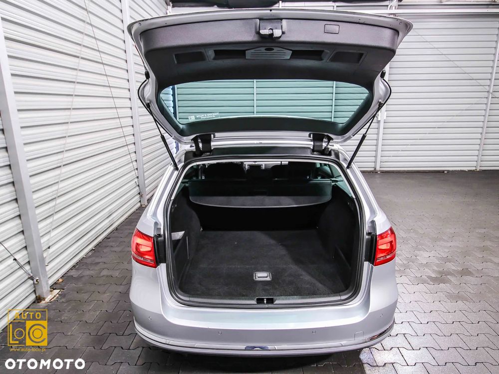 Volkswagen Passat 2.0 Blue TDI DSG SCR Comfortline - 12