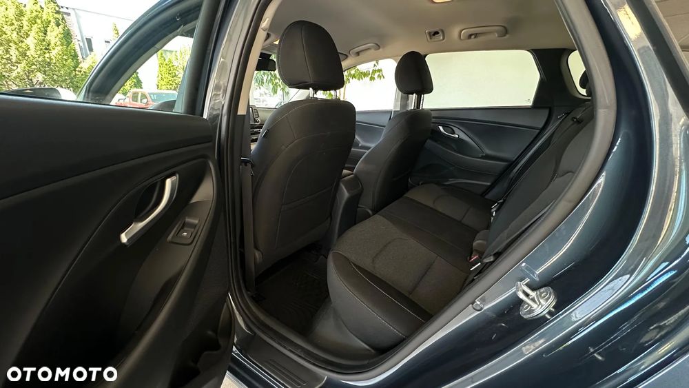 Hyundai i30 1.5 T-GDI 48V Smart - 14