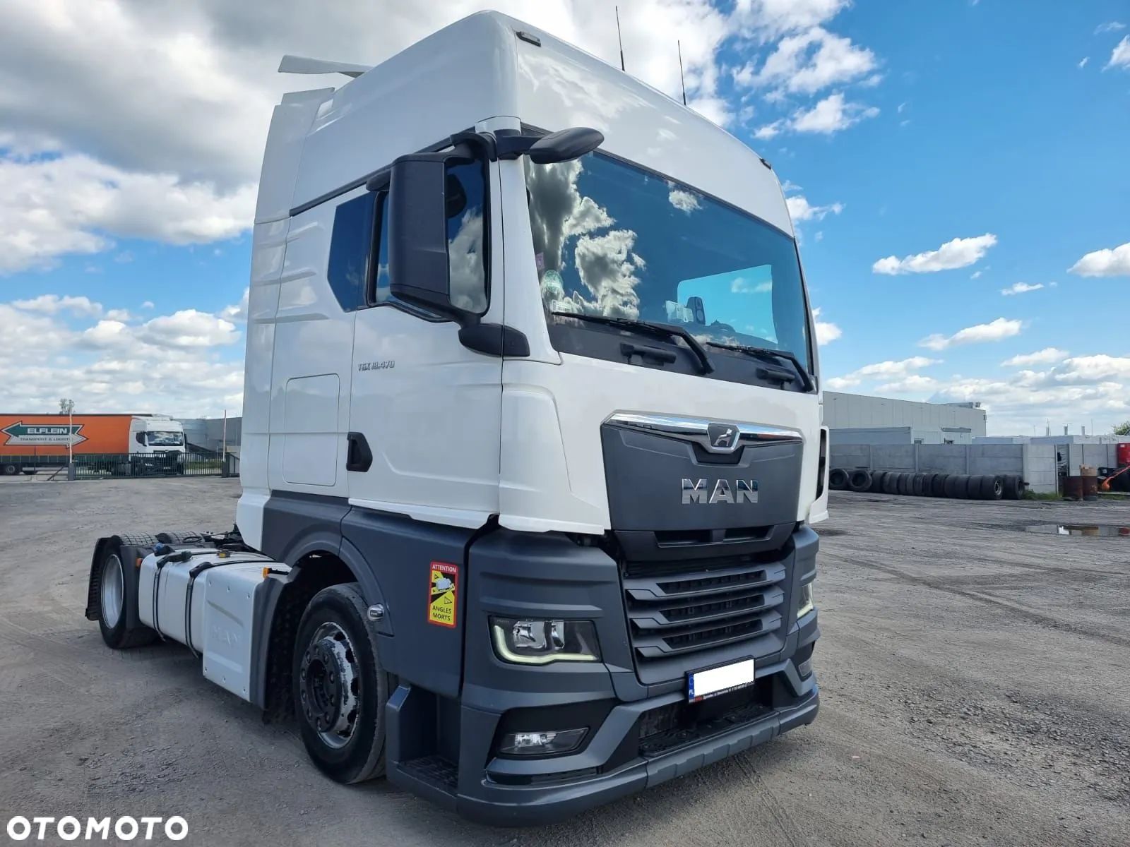 MAN TGX 18.470 LOWDECK PO KONTRAKCIE DUZA KABINA RETARDER ASYSTENT MARTWEGO POLA SALON PL AUTOMAT ZBIORNIKI 1090 LITRÓW RADAR - 1
