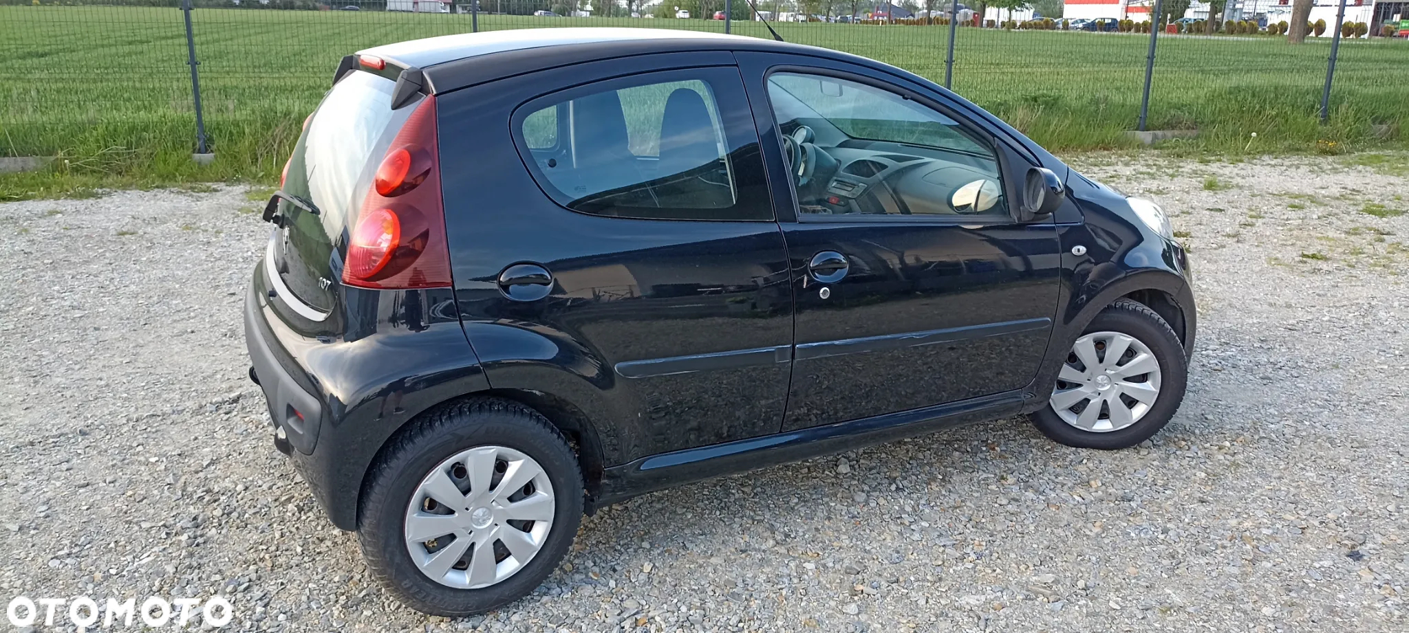 Peugeot 107 1.0 Happy - 18