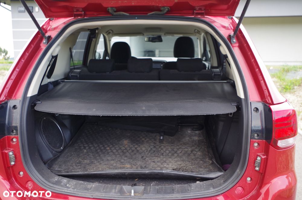Mitsubishi Outlander 2.0 Intense + 4WD CVT - 12