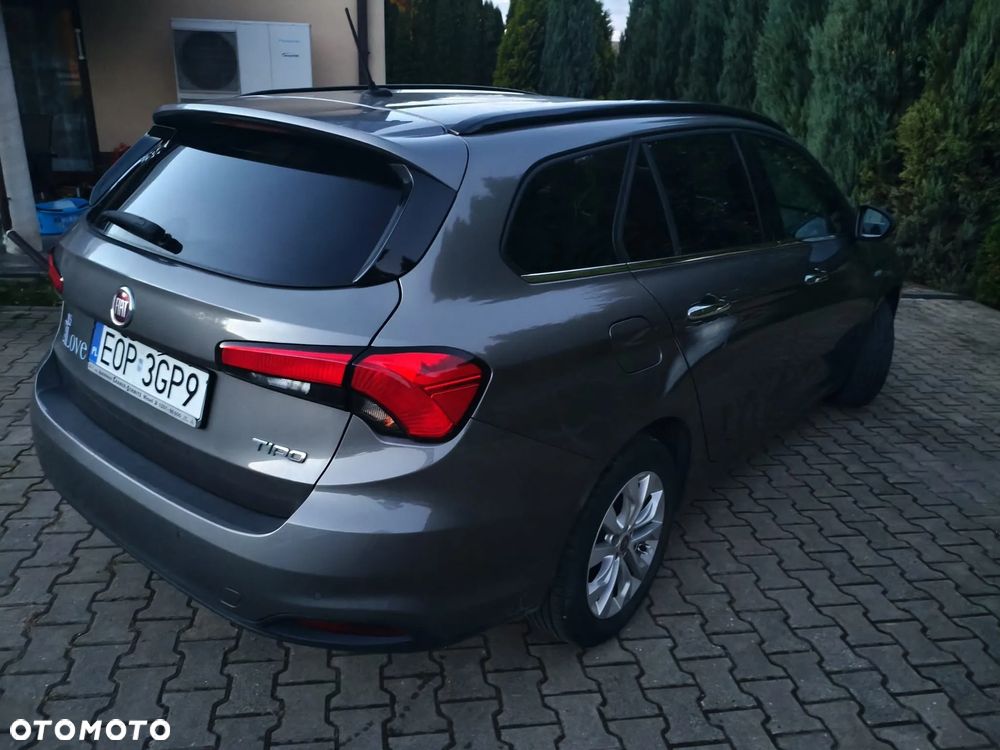 Fiat Tipo 1.6 MultiJet 16v Lounge - 5