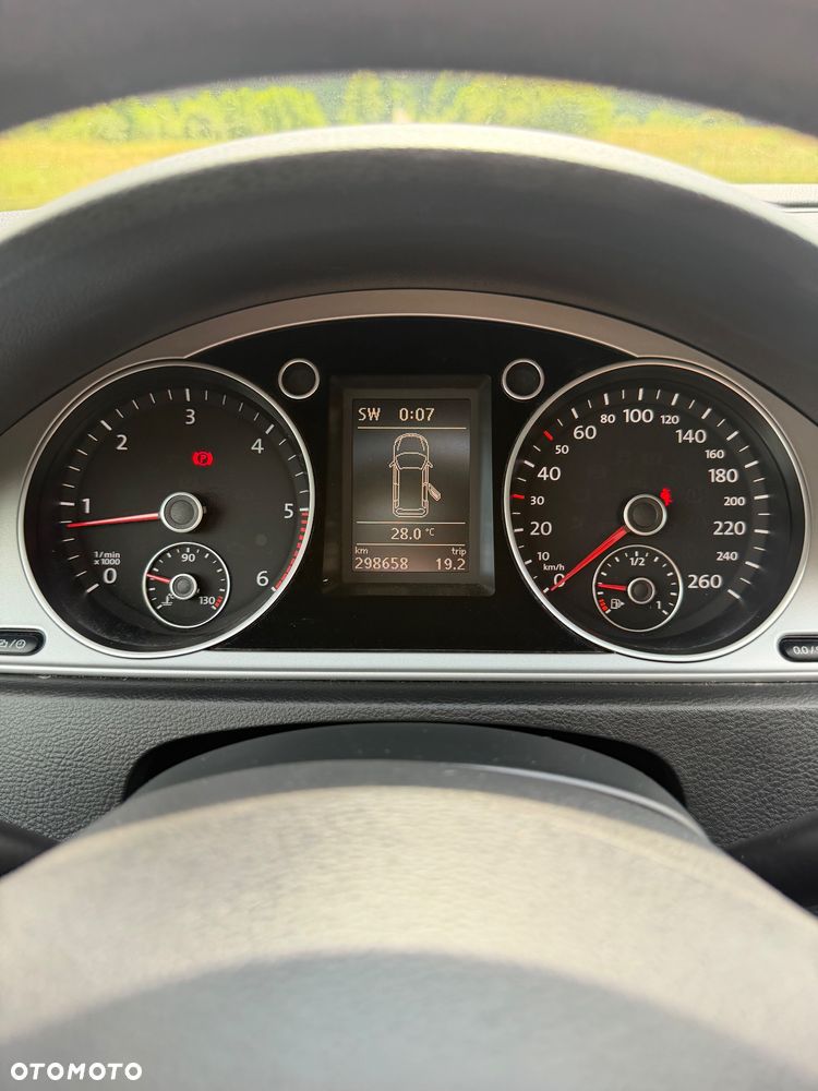 Volkswagen Passat 1.6 TDI (BlueMotion Technology) Comfortline - 20