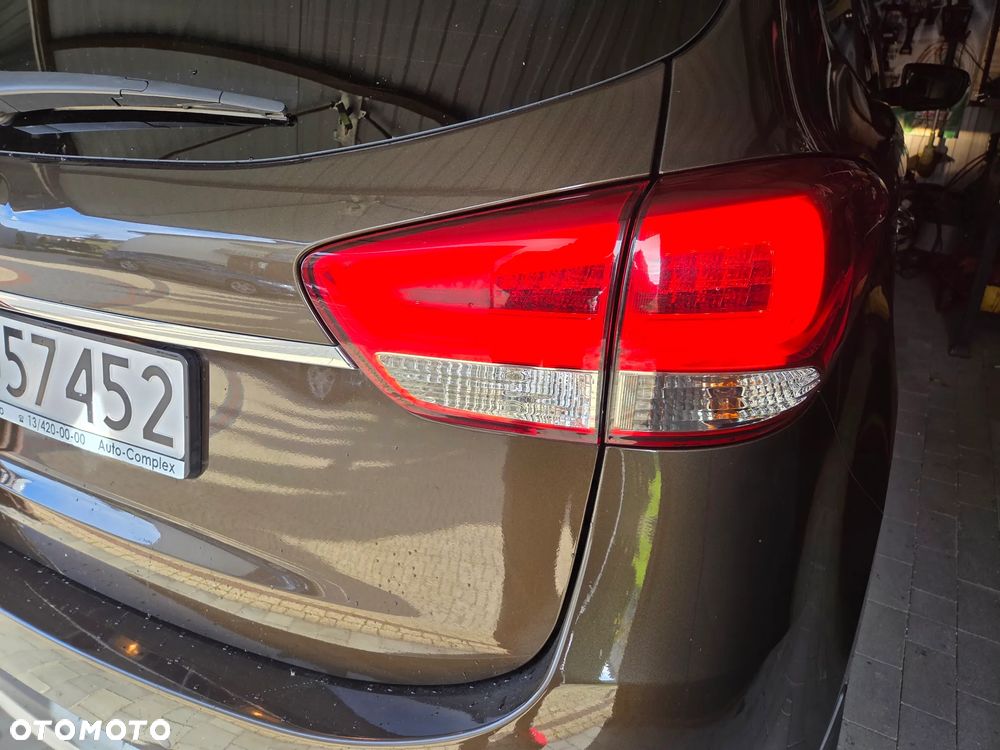 Kia Carens 1.6 GDI Business Line EU6 - 27