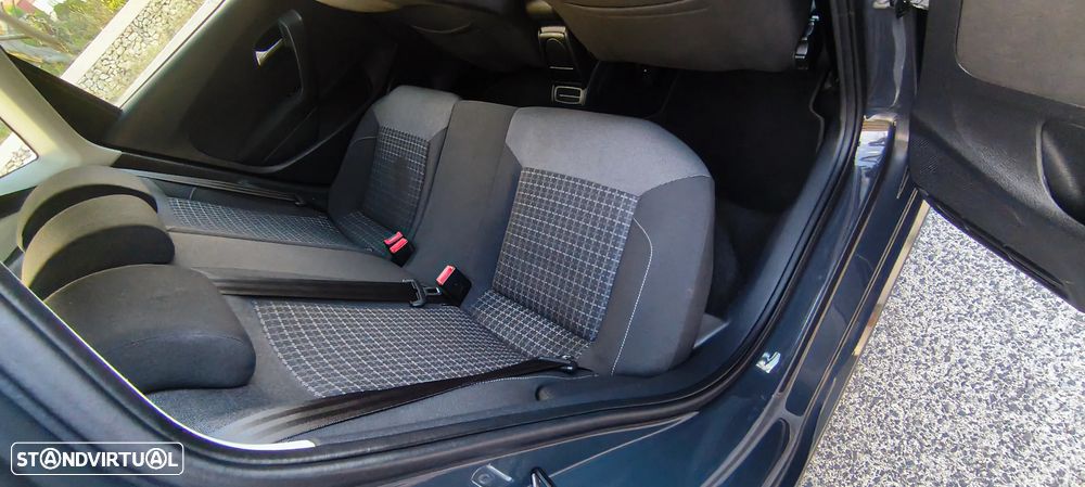 VW Polo 1.0 Alive! - 8