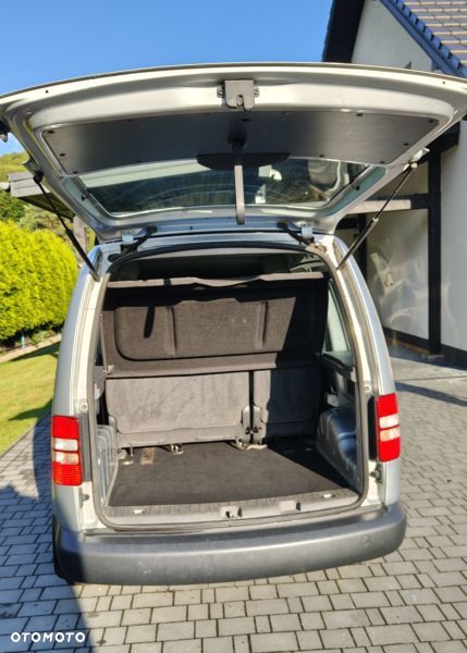 Volkswagen Caddy - 10