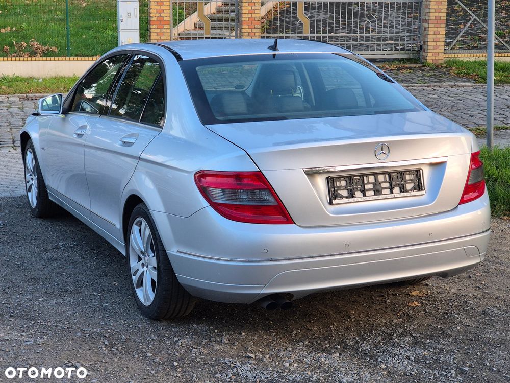 Mercedes-Benz Klasa C 180 K BlueEff Avantgarde - 5