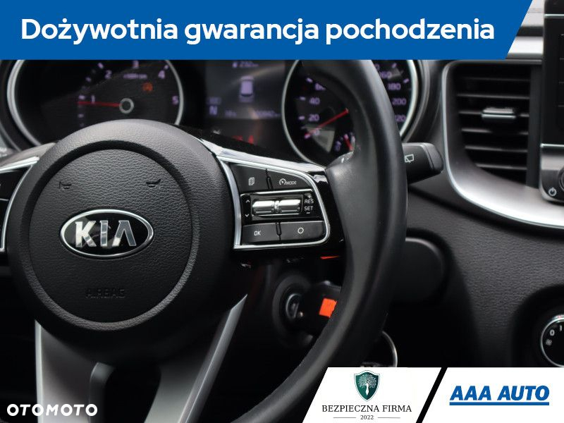 Kia Ceed - 20