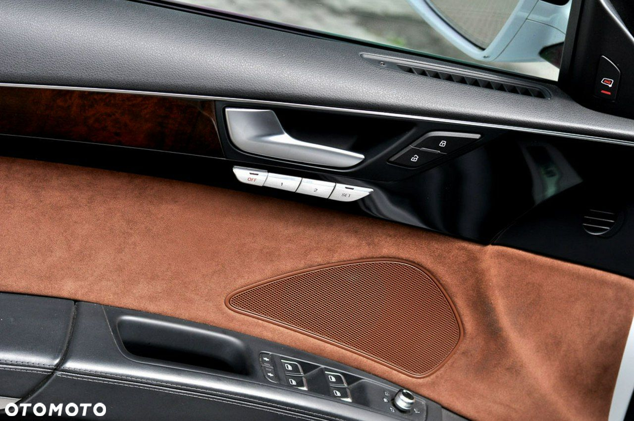 Audi A8 - 16