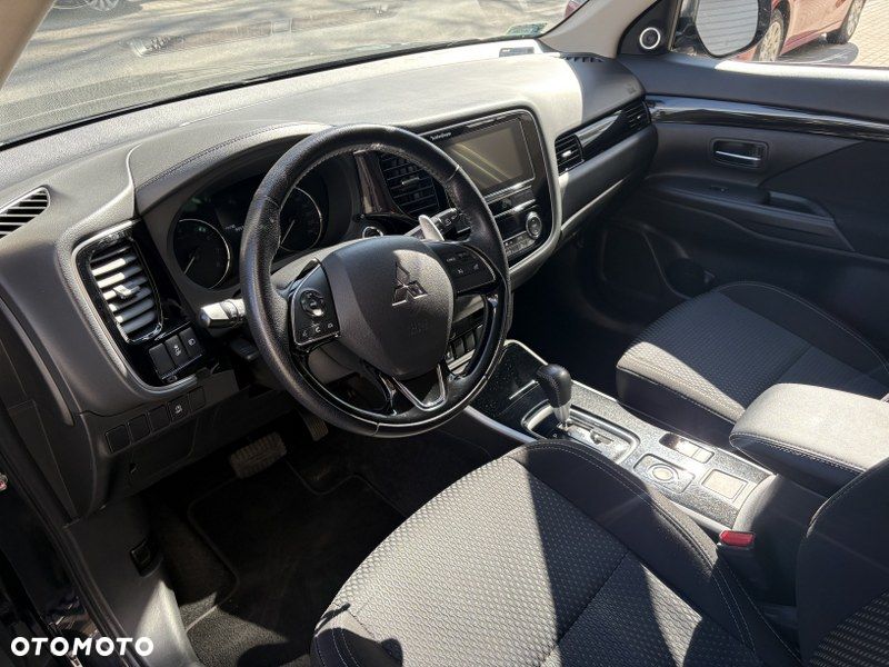 Mitsubishi Outlander 2.0 Intense + SDA 4WD CVT - 13