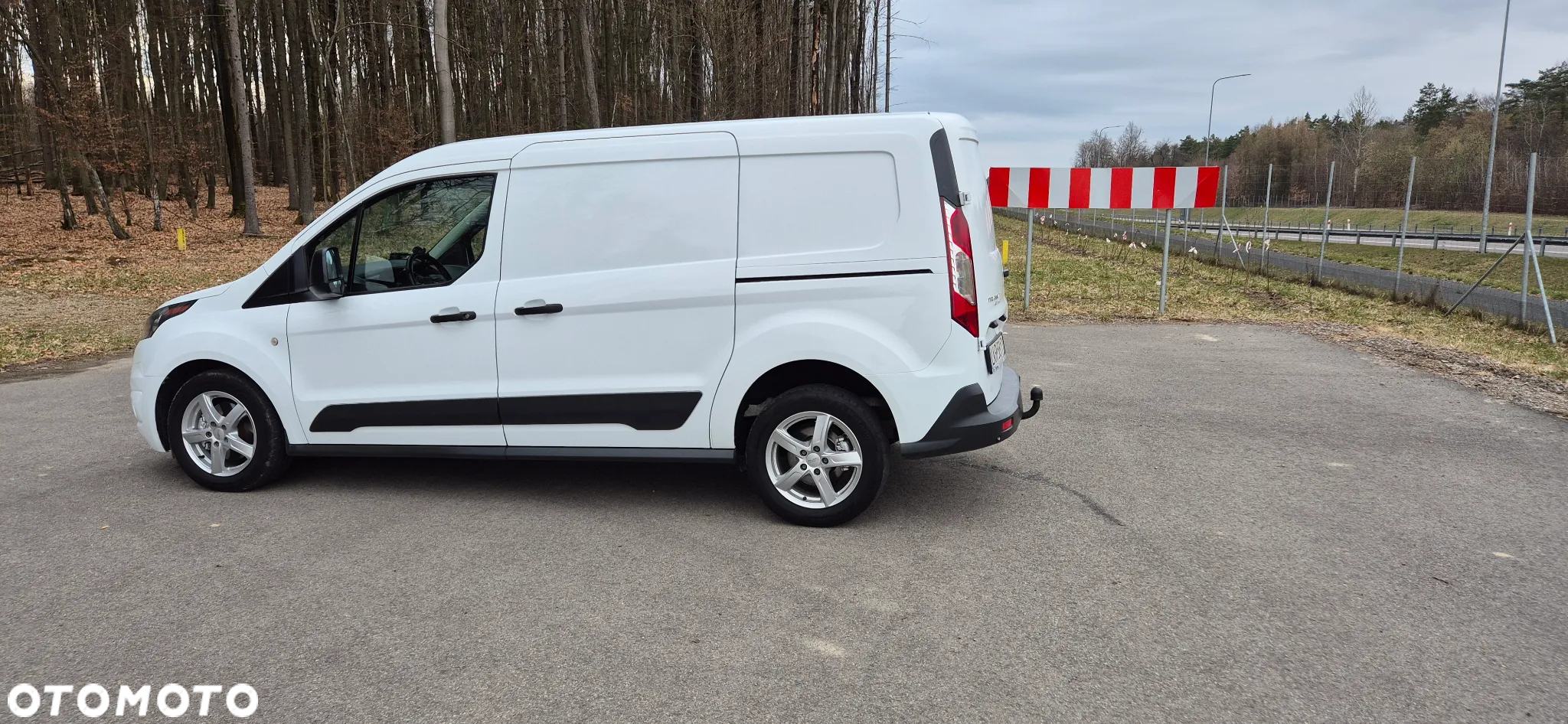 Ford Transit Connect - 9