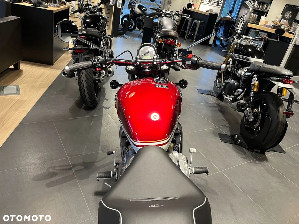 Triumph Speedmaster - 8