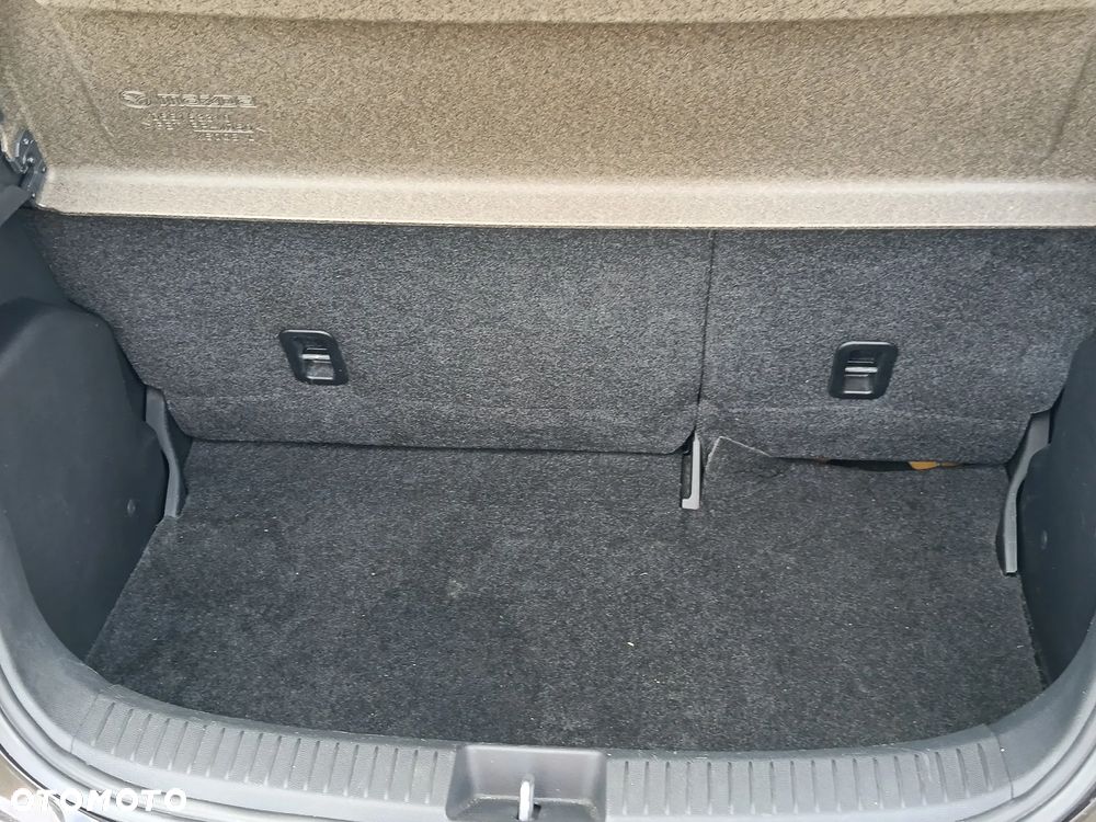 Mazda 2 - 7