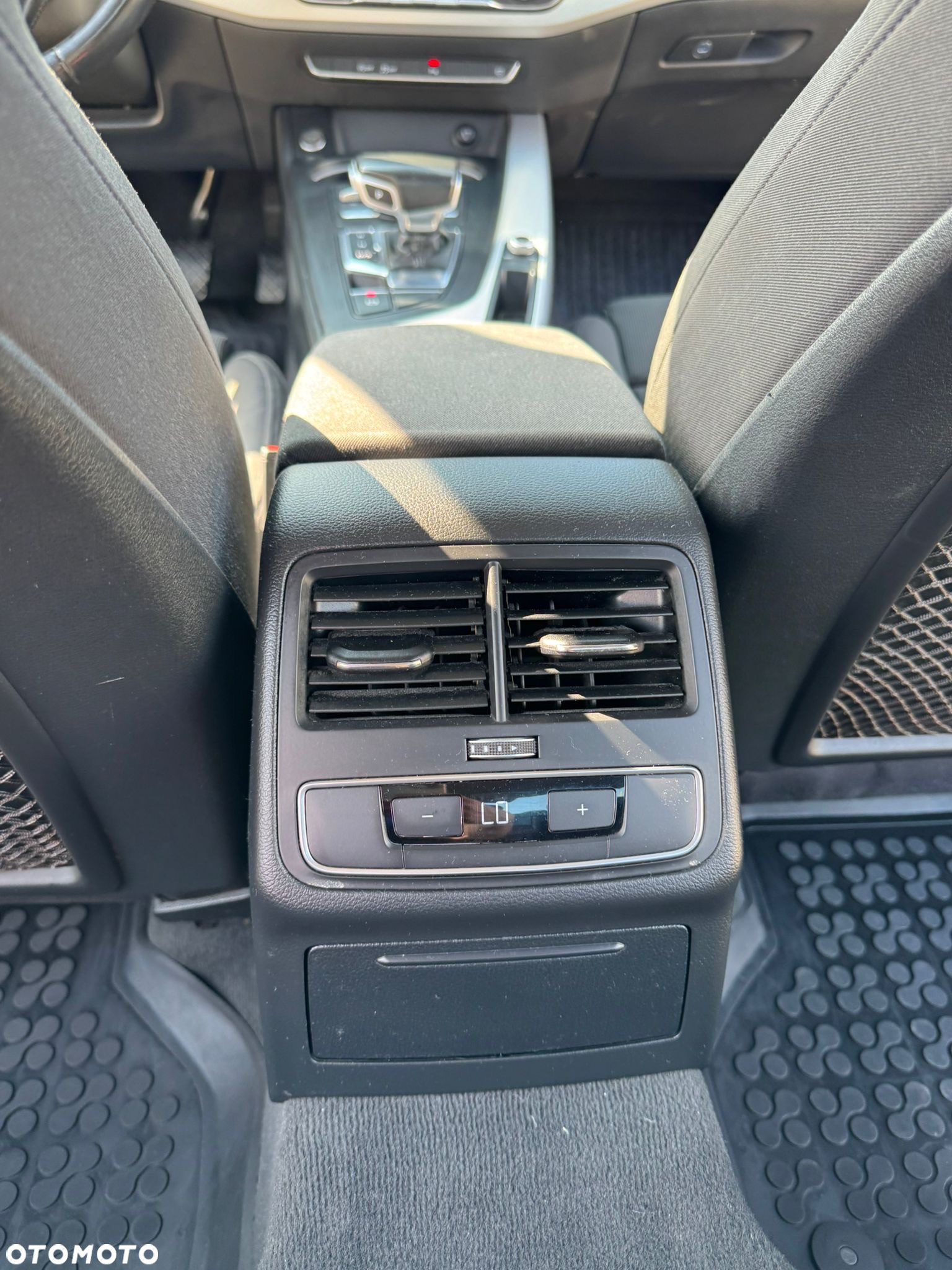 Audi A4 2.0 TDI S tronic - 29