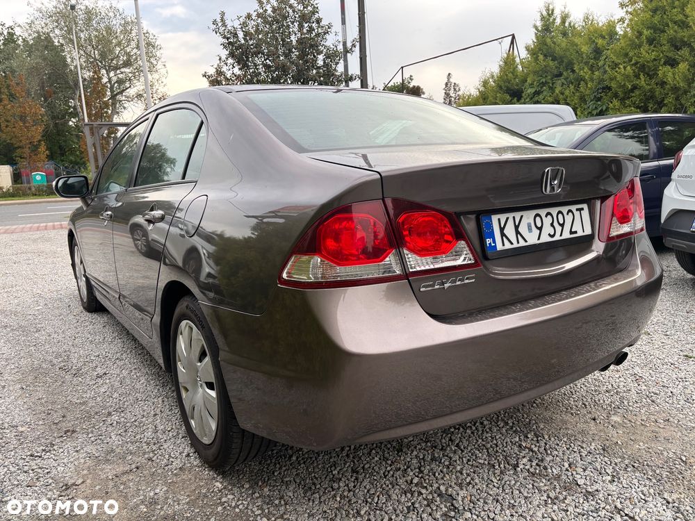 Honda Civic 1.8 Comfort - 3