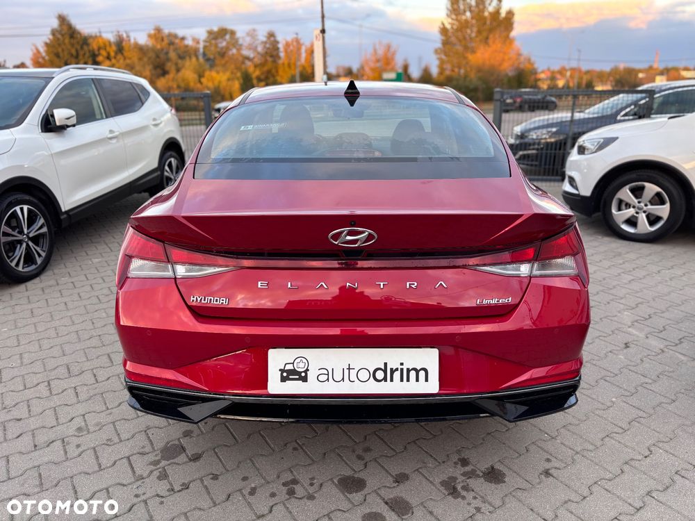 Hyundai Elantra 1.6 Premium - 9