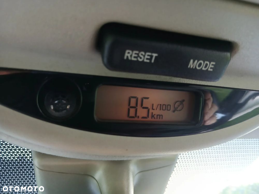 Mercedes-Benz ML - 21